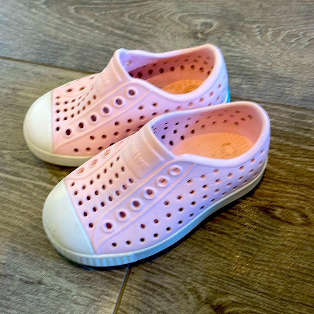 Native Shoes Toddler Size 6 Pink